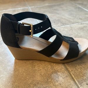 Dr Scholls wedge sandal size 7.5